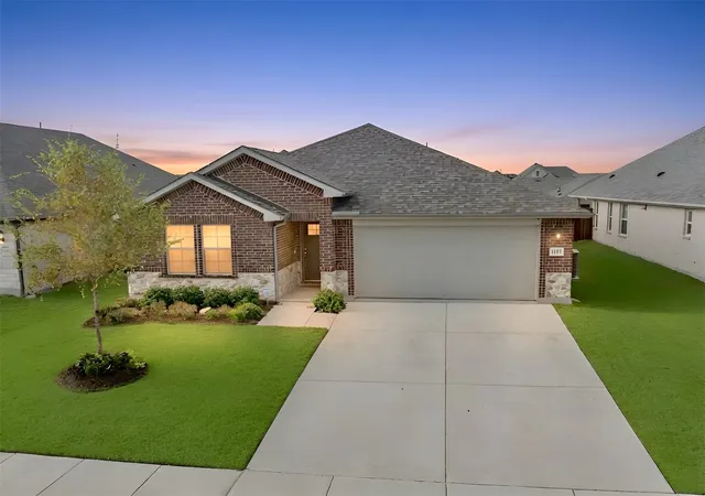 Photo 1 of Sale Pending at 1113 Gardendale Hollow Ln, Anna, TX 75409 | MLS# 21339184 | Listing updated on 2026-10-03