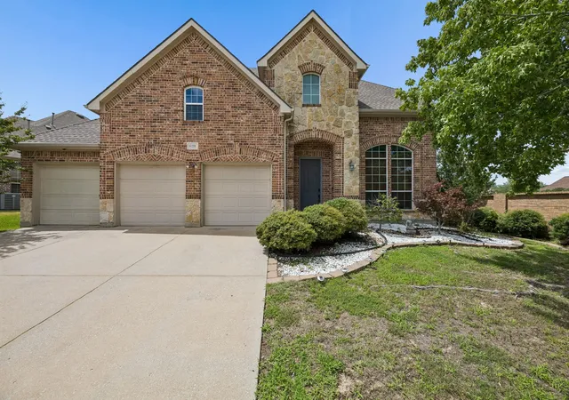Photo 1 of Single family home for sale at 6211 Crestridge Ln, Sachse, TX 75048 | MLS# 21295500 | Listing updated on 2026-09-12