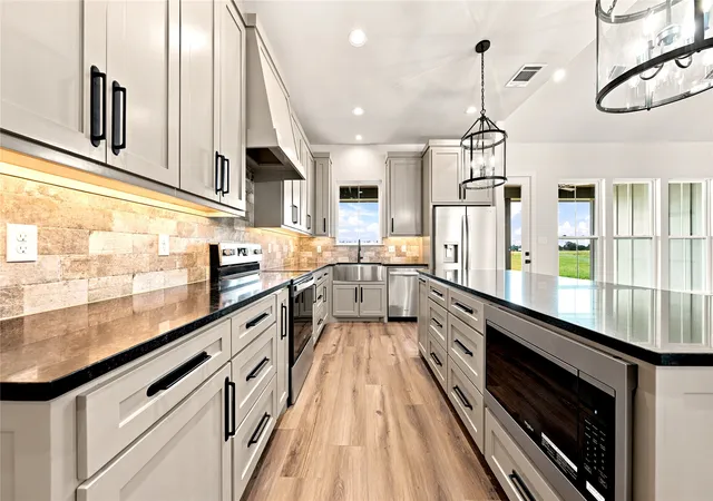 Photo 4 of Single family home for sale at 711 Vz County Road 2810, Mabank, TX 75147 | MLS# 21335948 | Listing updated on 2026-09-24