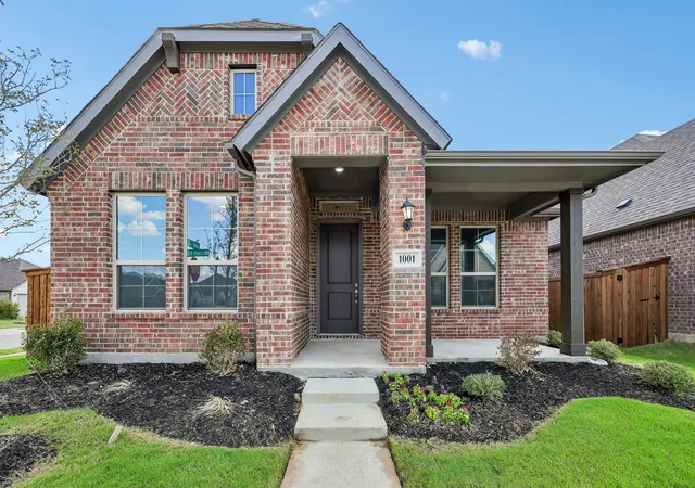 Photo 1 of Sale Pending at 1001 Western Hills Dr, Crowley, TX 76036 | MLS# 21334439 | Listing updated on 2026-10-05