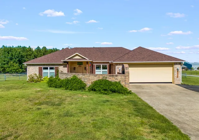 Photo 1 of Sale Pending at 2616 Bob O Link Rd, Gilmer, TX 75645 | MLS# 21338423 | Listing updated on 2026-09-11
