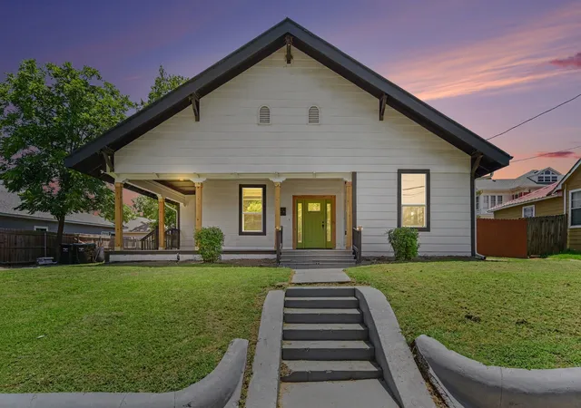 Photo 2 of Single family home for sale at 2611 Bourland St, Greenville, TX 75401 | MLS# 21339740 | Listing updated on 2026-09-13