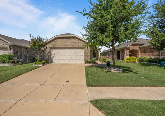 Photo 2 of Single family home for sale at 9121 Tranquil Trl, Mc Kinney, TX 75071 | MLS# 21333666 | Listing updated on 2026-09-23