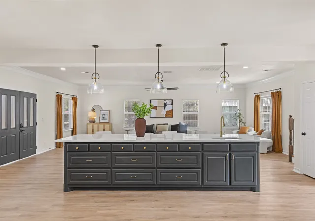 Photo 1 of Single family home for sale at 5860 Newt Patterson Rd, Mansfield, TX 76063 | MLS# 21338962 | Listing updated on 2026-09-12