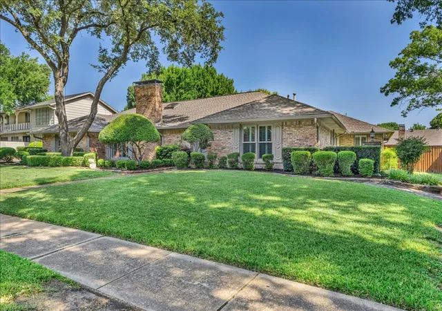 Photo 3 of Sale Pending at 1609 Lake Hill Ln, Plano, TX 75023 | MLS# 21336571 | Listing updated on 2026-08-02