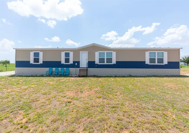 Photo 2 of Manufactured home for sale at 8077 Private Road 4143, Merkel, TX 79536 | MLS# 21339030 | Listing updated on 2026-10-05