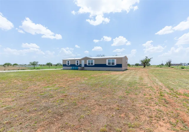 Photo 3 of Manufactured home for sale at 8077 Private Road 4143, Merkel, TX 79536 | MLS# 21339030 | Listing updated on 2026-10-05
