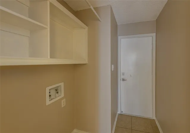 Photo 4 of Single family home for sale at 1812 Canoe Wy, Carrollton, TX 75010 | MLS# 21339979 | Listing updated on 2026-09-08