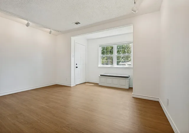 Photo 3 of Single family home for sale at 1410 Carswell Ter, Arlington, TX 76010 | MLS# 21307640 | Listing updated on 2026-09-11
