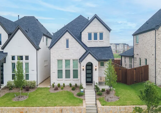 Photo 3 of Single family home for sale at 11376 Chiltern St, Frisco, TX 75035 | MLS# 21338507 | Listing updated on 2026-09-12