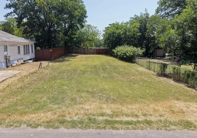 Photo 1 of Land for sale at 336 Leads St, Dallas, TX 75203 | MLS# 21340201 | Listing updated on 2026-07-30