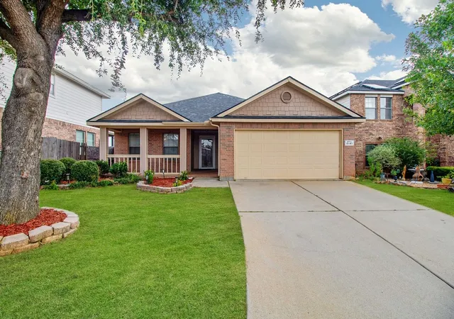 Photo 1 of Single family home for sale at 8141 Plateau Dr, Fort Worth, TX 76120 | MLS# 21334549 | Listing updated on 2026-10-03