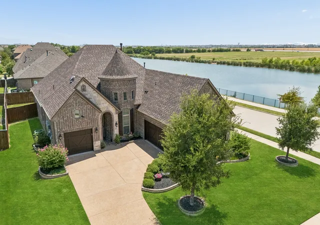 Photo 1 of Single family home for sale at 991 Waterview Dr, Prosper, TX 75078 | MLS# 21340135 | Listing updated on 2026-09-12