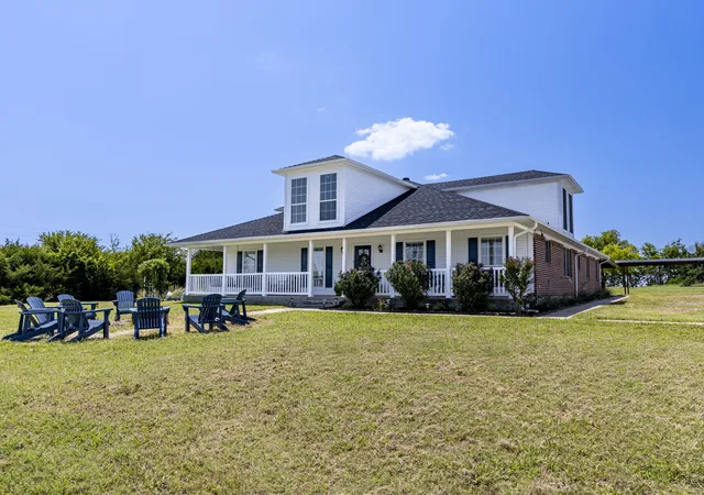 Photo 2 of Single family home for sale at 18116 County Road 949, Rockwall, TX 75087 | MLS# 21330530 | Listing updated on 2026-10-04