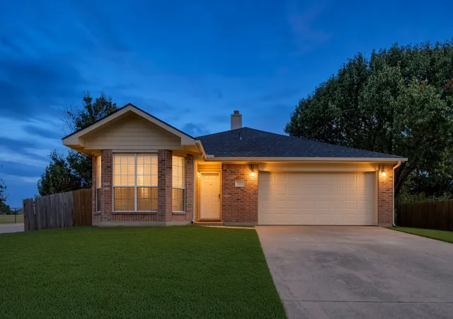Photo 1 of Single family home for sale at 3155 Ponds Edge Trl, Grand Prairie, TX 75052 | MLS# 21339610 | Listing updated on 2026-09-15