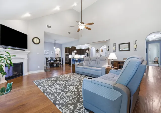 Photo 3 of Single family home for sale at 138 Dogwood Dr, Aubrey, TX 76227 | MLS# 21335608 | Listing updated on 2026-09-30