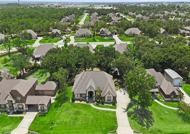 Photo 1 of Single family home for sale at 138 Dogwood Dr, Aubrey, TX 76227 | MLS# 21335608 | Listing updated on 2026-09-15