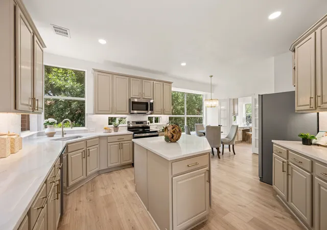 Photo 4 of Single family home for sale at 5212 Stone Brooke Xing, Mc Kinney, TX 75072 | MLS# 21340431 | Listing updated on 2026-09-08