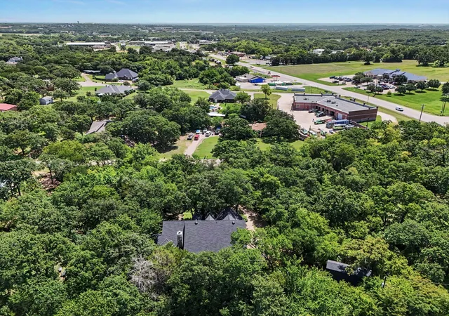 Photo 1 of Single family home for sale at 126 Willow Creek Cir, Mansfield, TX 76063 | MLS# 21339536 | Listing updated on 2026-09-28