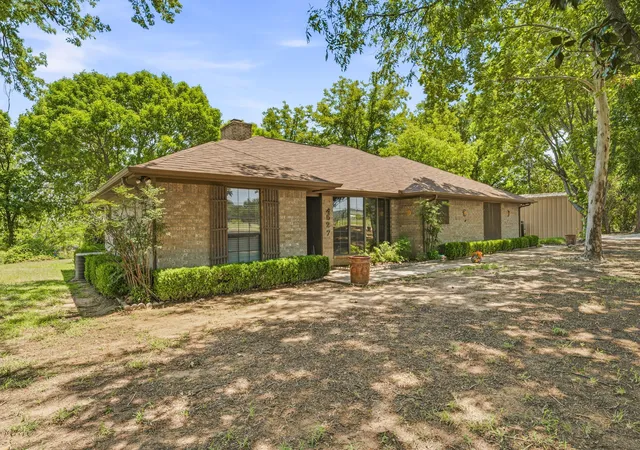 Photo 1 of Single family home for sale at 4527 S Keller Rd, Mineral Wells, TX 76067 | MLS# 21340460 | Listing updated on 2026-09-10