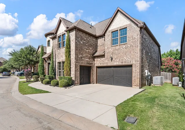 Photo 2 of Single family home for sale at 7216 E Nirvana Cir, North Richland Hills, TX 76182 | MLS# 21340490 | Listing updated on 2026-10-01