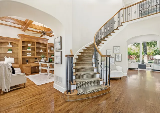 Photo 3 of Mansion for sale at 6267 Bristol Pl, Frisco, TX 75034 | MLS# 21338811 | Listing updated on 2026-09-19