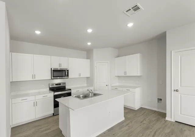 Photo 3 of Single family home for sale at 1715 Riverside Trl, Blue Ridge, TX 75424 | MLS# 21340532 | Listing updated on 2026-10-01
