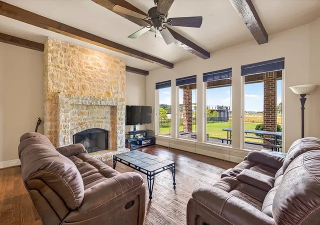 Photo 3 of Single family home for sale at 308 Saint Andrews Dr, Mabank, TX 75156 | MLS# 21335229 | Listing updated on 2026-09-27