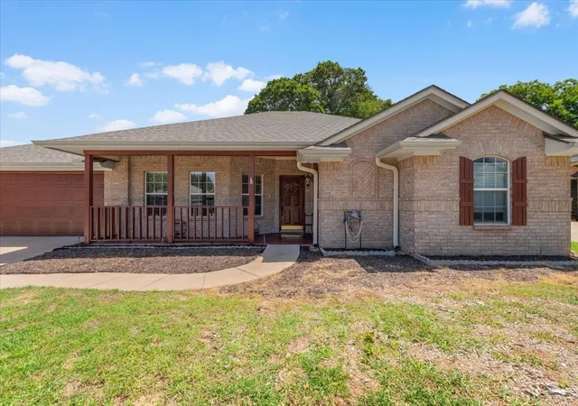 Photo 1 of Single family home for sale at 1013 Teresa Ct, Granbury, TX 76048 | MLS# 21340502 | Listing updated on 2026-09-07