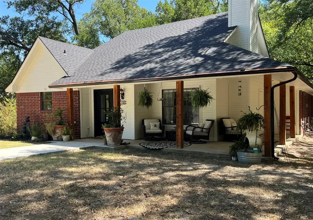 Single family home for sale at 1229 Epps Rd, Palmer, TX 75152 | MLS# 21340223