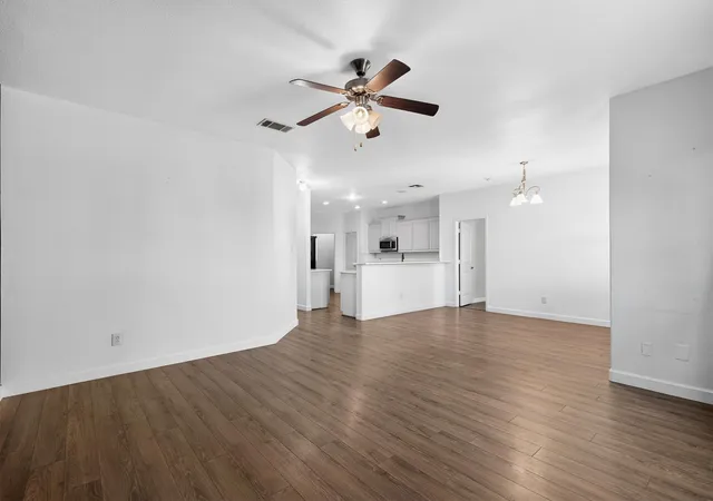 Photo 4 of Single family home for sale at 502 Fountain View Ln, Josephine, TX 75173 | MLS# 21339379 | Listing updated on 2026-09-11