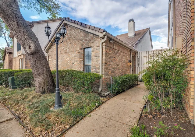 Photo 2 of Single family home for sale at 17018 Planters Row, Addison, TX 75001 | MLS# 21340882 | Listing updated on 2026-09-14