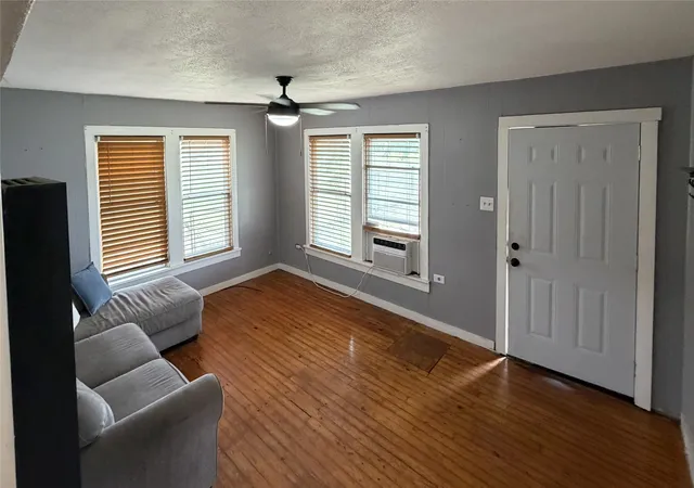 Photo 3 of Single family home for sale at 267 N Katy Rd, Elm Mott, TX 76640 | MLS# 21340871 | Listing updated on 2026-09-08