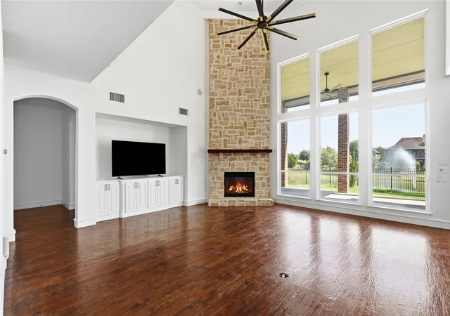 Photo 4 of Single family home for sale at 3313 Lochside, The Colony, TX 75056 | MLS# 21330746 | Listing updated on 2026-09-11