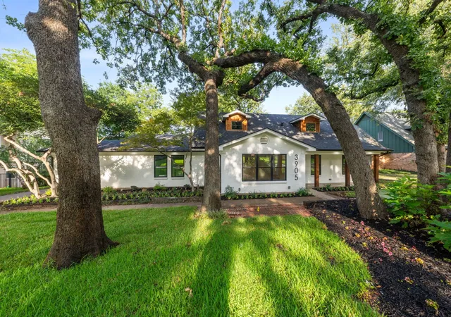 Photo 1 of Single family home for sale at 3905 Shady Valley Dr, Arlington, TX 76013 | MLS# 21337320 | Listing updated on 2026-09-12