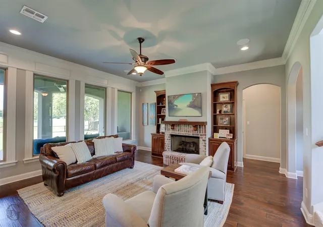 Photo 3 of Single family home for sale at 247 Piccadilly Cir, Bossier City, LA 71111 | MLS# 21341059 | Listing updated on 2026-09-10