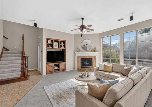 Photo 2 of Single family home for sale at 10987 Apple Valley Dr, Frisco, TX 75033 | MLS# 21341067 | Listing updated on 2026-09-23