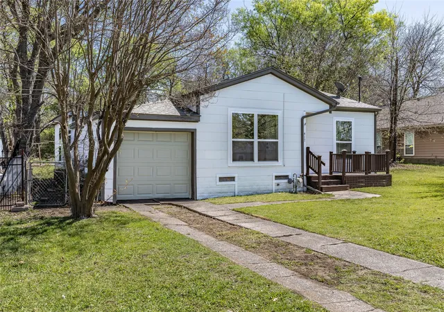 Photo 3 of Single family home for sale at 417 N Burdette Ave, Sherman, TX 75090 | MLS# 21341070 | Listing updated on 2026-10-05
