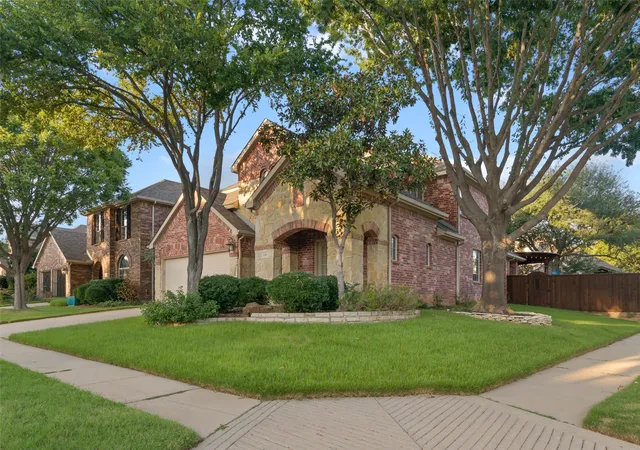 Photo 3 of Single family home for sale at 3500 Nandina Dr, Flower Mound, TX 75022 | MLS# 21341115 | Listing updated on 2026-10-06