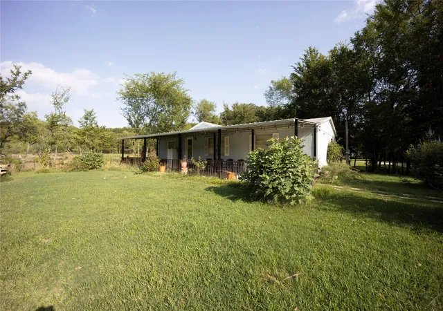 Photo 3 of Manufactured home for sale at 15960 Four Oaks Dr, Seven Points, TX 75143 | MLS# 21340238 | Listing updated on 2026-09-09