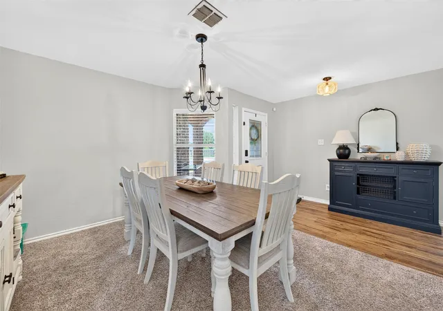 Photo 3 of Sale Pending at 224 Miramar Dr, Arlington, TX 76002 | MLS# 21341191 | Listing updated on 2026-09-10