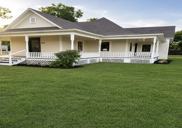 Photo 1 of Single family home for sale at 904 E Calhoun St, Rice, TX 75155 | MLS# 21338781 | Listing updated on 2026-10-06