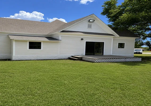 Photo 3 of Single family home for sale at 904 E Calhoun St, Rice, TX 75155 | MLS# 21338781 | Listing updated on 2026-10-06