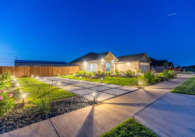 Photo 3 of Single family home for sale at 126 Cessna Ct, Abilene, TX 79602 | MLS# 21339331 | Listing updated on 2026-09-12