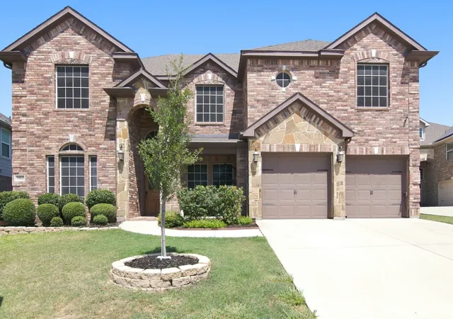 Photo 2 of Single family home for sale at 5812 Pine Flat Ct, Fort Worth, TX 76179 | MLS# 21341321 | Listing updated on 2026-09-11