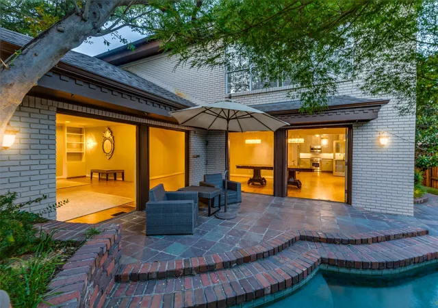Single family home for sale at 4303 University Blvd, Dallas, TX 75205 | MLS# 21340283