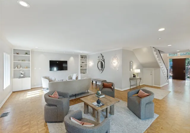 Photo 3 of Single family home for sale at 4303 University Blvd, Dallas, TX 75205 | MLS# 21340283 | Listing updated on 2026-09-15