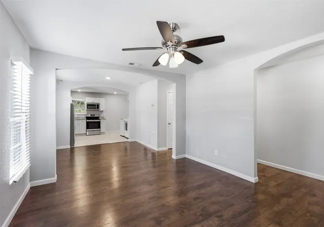 Photo 4 of Single family home for sale at 1227 Wilbur St, Dallas, TX 75224 | MLS# 21340364 | Listing updated on 2026-09-11