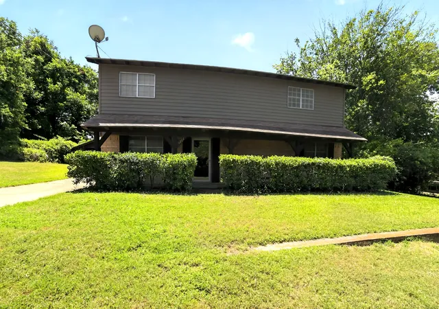 Photo 1 of Single family home for sale at 4161 Shadow Ln, Lone Oak, TX 75453 | MLS# 21341385 | Listing updated on 2026-09-11
