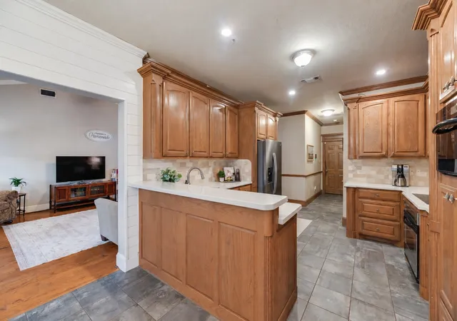 Photo 2 of Single family home for sale at 609 Acorn St, Pilot Point, TX 76258 | MLS# 21322967 | Listing updated on 2026-09-09